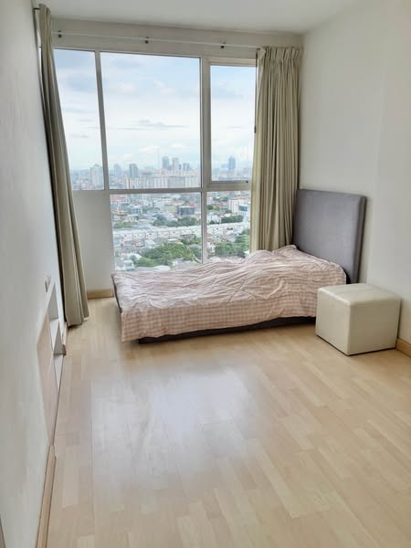 bedroom of Ideo-Mix Phaholyothin
