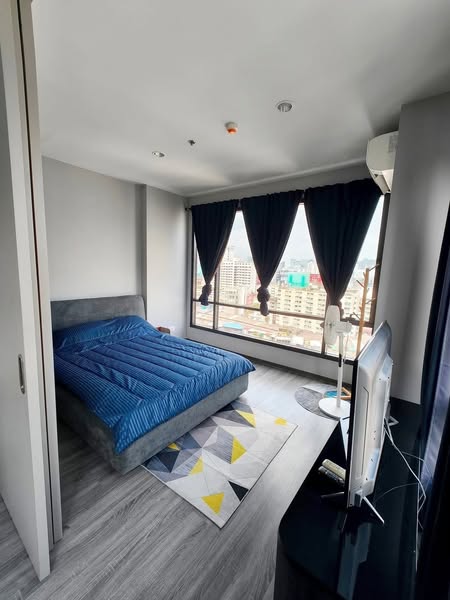 bedroom of Ideo Mobi Rang Nam