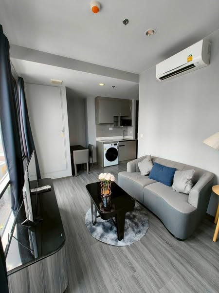 living room of Ideo Mobi Rang Nam