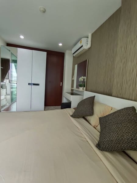 bedroom of KES Ratchada Condominium