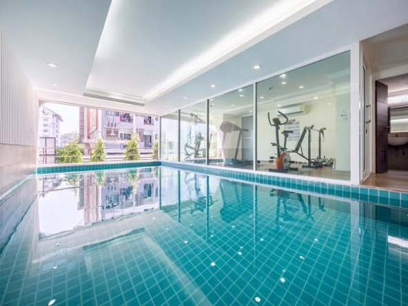 pool of KES Ratchada Condominium