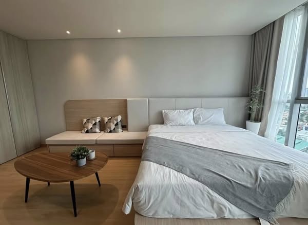 bedroom of Le Luk Condominium