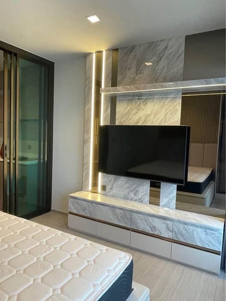 bedroom of Life Asoke – Rama 9
