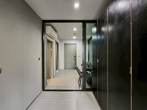 room interior of Life Asoke – Rama 9