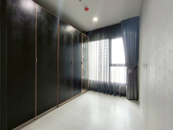 room interior of Life Asoke – Rama 9