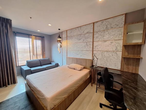 bedroom of Life One Wireless