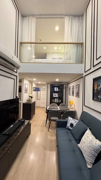 living room and bedroom of Life Rama 4 – Asoke
