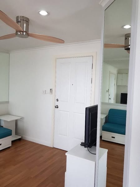 bedroom and room interior of Lumpini Place Rama 4 – Kluai Nam Thai