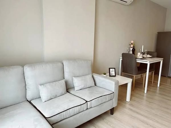 living room of Metro Luxe Ratchada