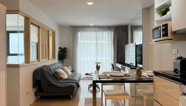 living room and bedroom of Mirage Sukhumvit27