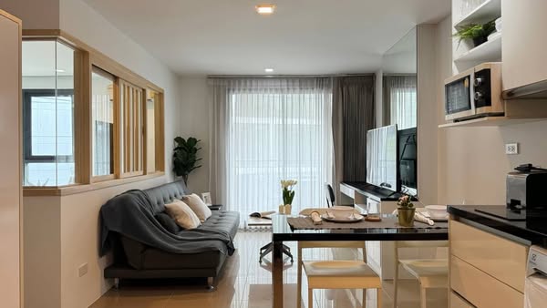living room and bedroom of Mirage Sukhumvit27