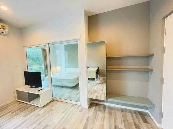 bedroom of Niran Residence 5