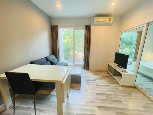 living room of Niran Residence 5