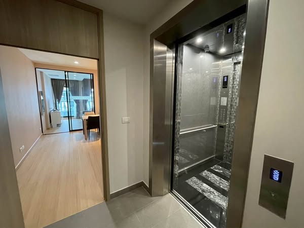 room interior of Noble Ploenchit