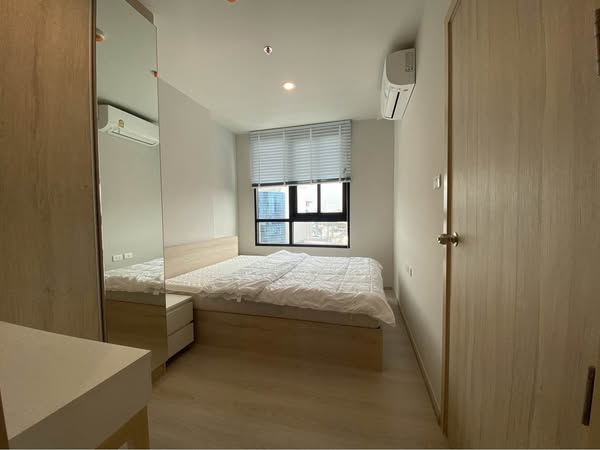 bedroom and room interior of NUE Noble Ngamwongwan (นิว โนเบิล งามวงศ์วาน)