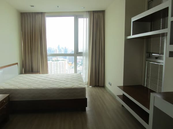 bedroom of OneSiam Skywalk