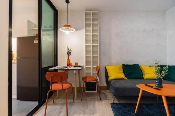 living room of Pause 115