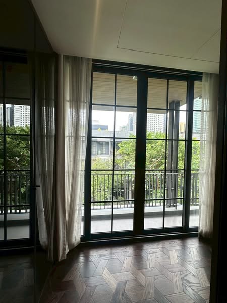 room interior of Quarter 31