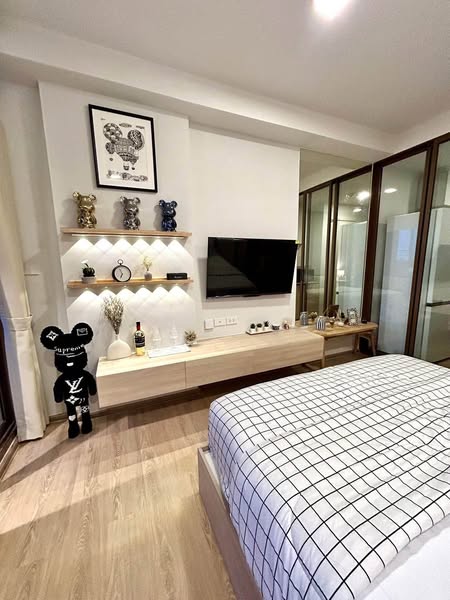 bedroom of QUINTARA MHy’ZEN PHROM PHONG (ควินทารา มาย’เซน พร้อมพงษ์)