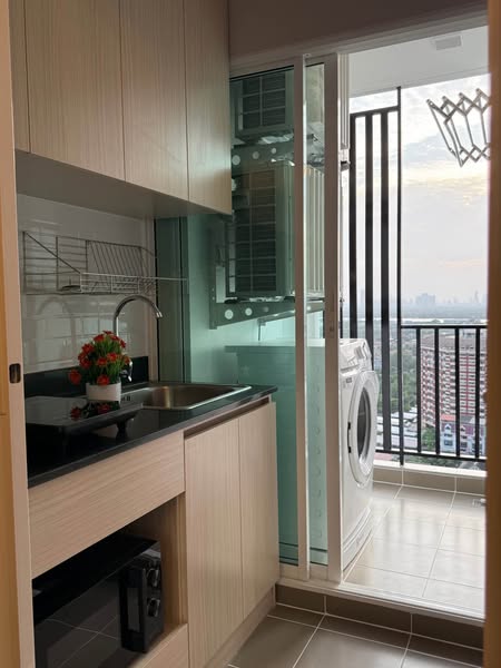 kitchen of Regent Home Bangna (รีเจ้นท์โฮม บางนา)