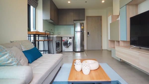 living room of Rhythm Sukhumvit 36-38