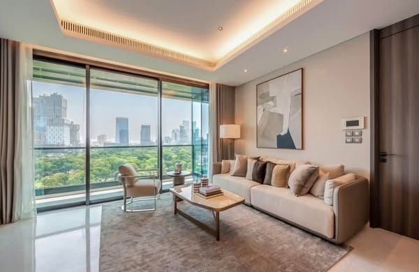 bedroom and living room of Sindhorn Tonson