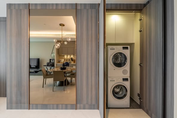 room interior and bathroom of Sindhorn Tonson