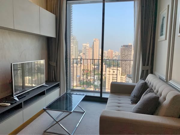 bedroom of The Edge Sukhumvit 23