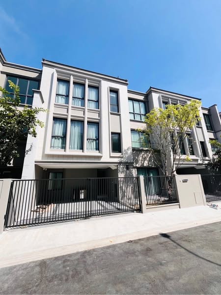 The Eight Chatuchak Ratchada Private Luxury Home