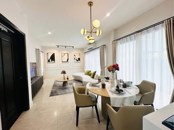 living room and room interior of The Eight Chatuchak Ratchada Private Luxury Home
