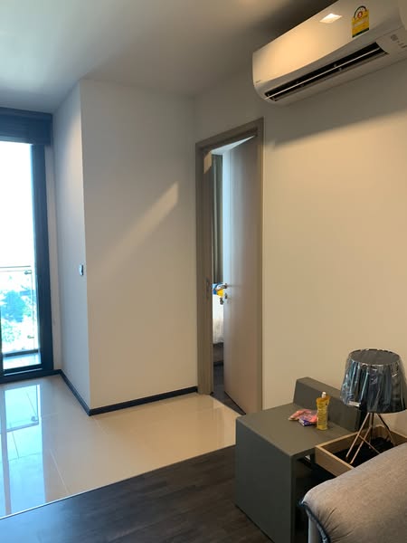 room interior and kitchen of THE LINE Asoke-Ratchada