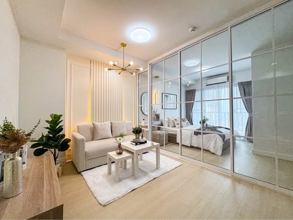 bedroom and living room and room interior and bathroom of The Log 3 Condominium