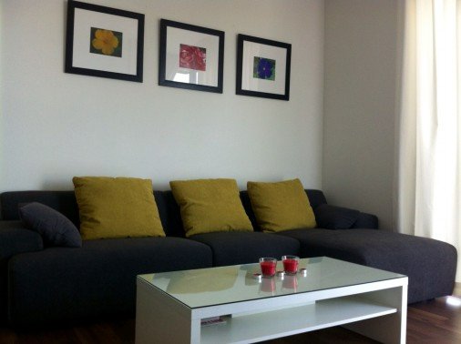 living room of The Room Sukhumvit 62
