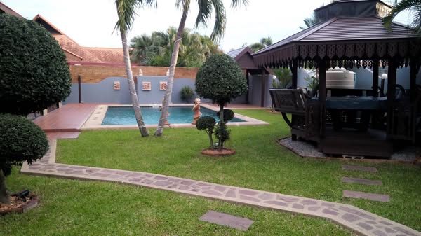 The Siam Place Pool Villa 芭堤雅豪华泳池别墅