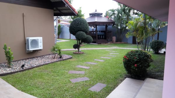 The Siam Place Pool Villa 芭堤雅豪华泳池别墅