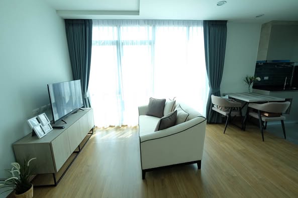living room of THE UNIQUE EKAMAI – RAMINTRA
