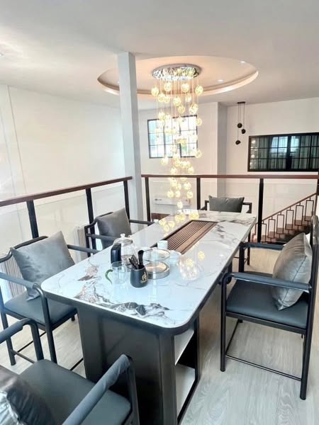 room interior and kitchen of Villa 193 วิลล่า193