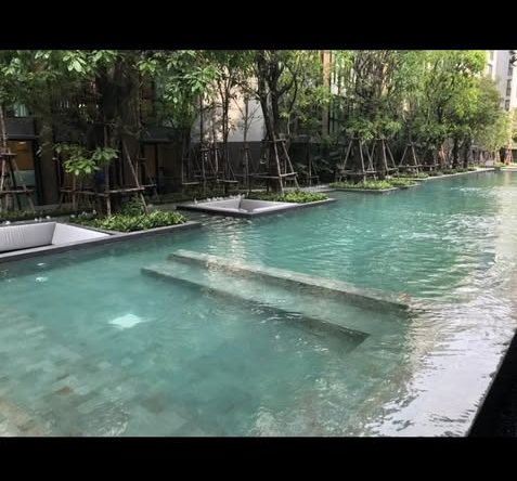 pool of VTARA36 Condominium