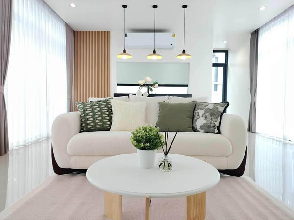 living room of ZENMURA Srinakarin-Bang Na Village