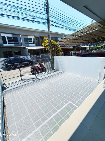หมู่บ้านอินดี้ 1 ประชาอุทิศ 90