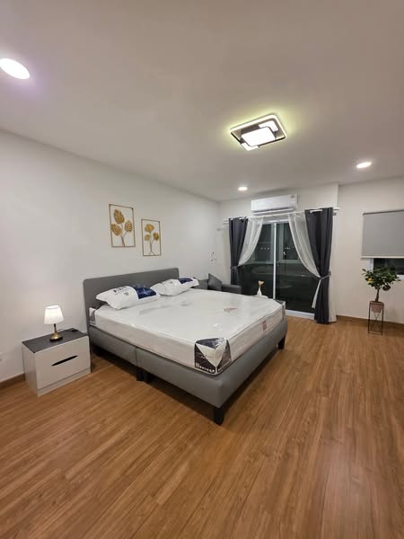 bedroom of 103 Central condominium