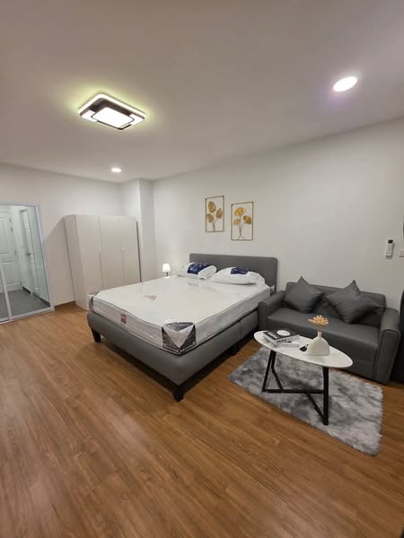 bedroom of 103 Central condominium
