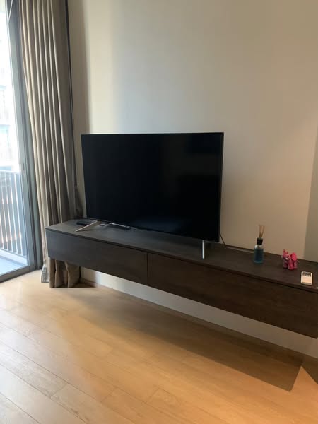 room interior of 28 Chidlom