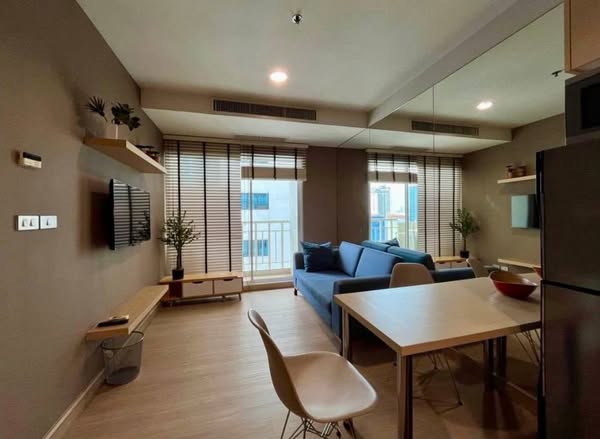 living room of 59 Heritage