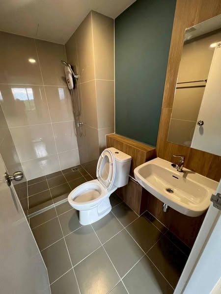 bathroom of เสนา อีโค ทาวน์ รังสิต – สเตชั่น | SENA Eco Town Rangsit – Station