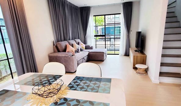 bedroom and living room of Anasiri Ramkhamhaeng