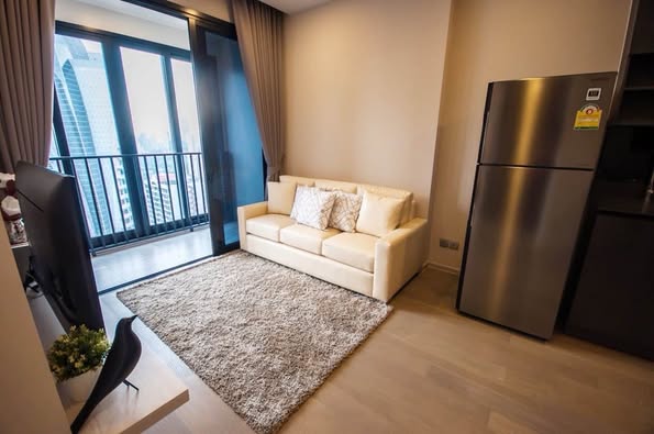 bedroom and living room of Ashton Asoke