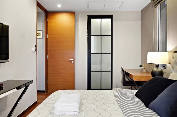 bedroom and room interior of Ashton Morph 38