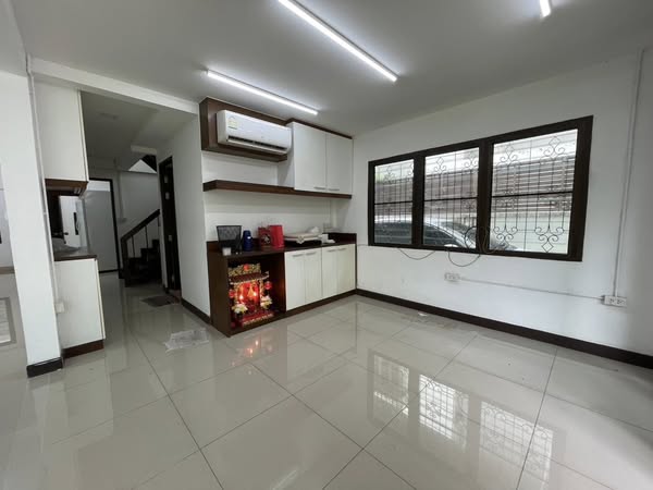 Baan Puripuri: Home Office ลาดพร้าว 41