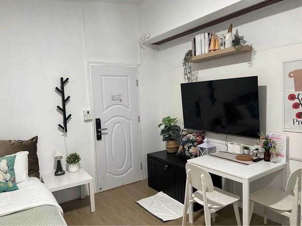 bedroom and living room of บ้านสุเทพ